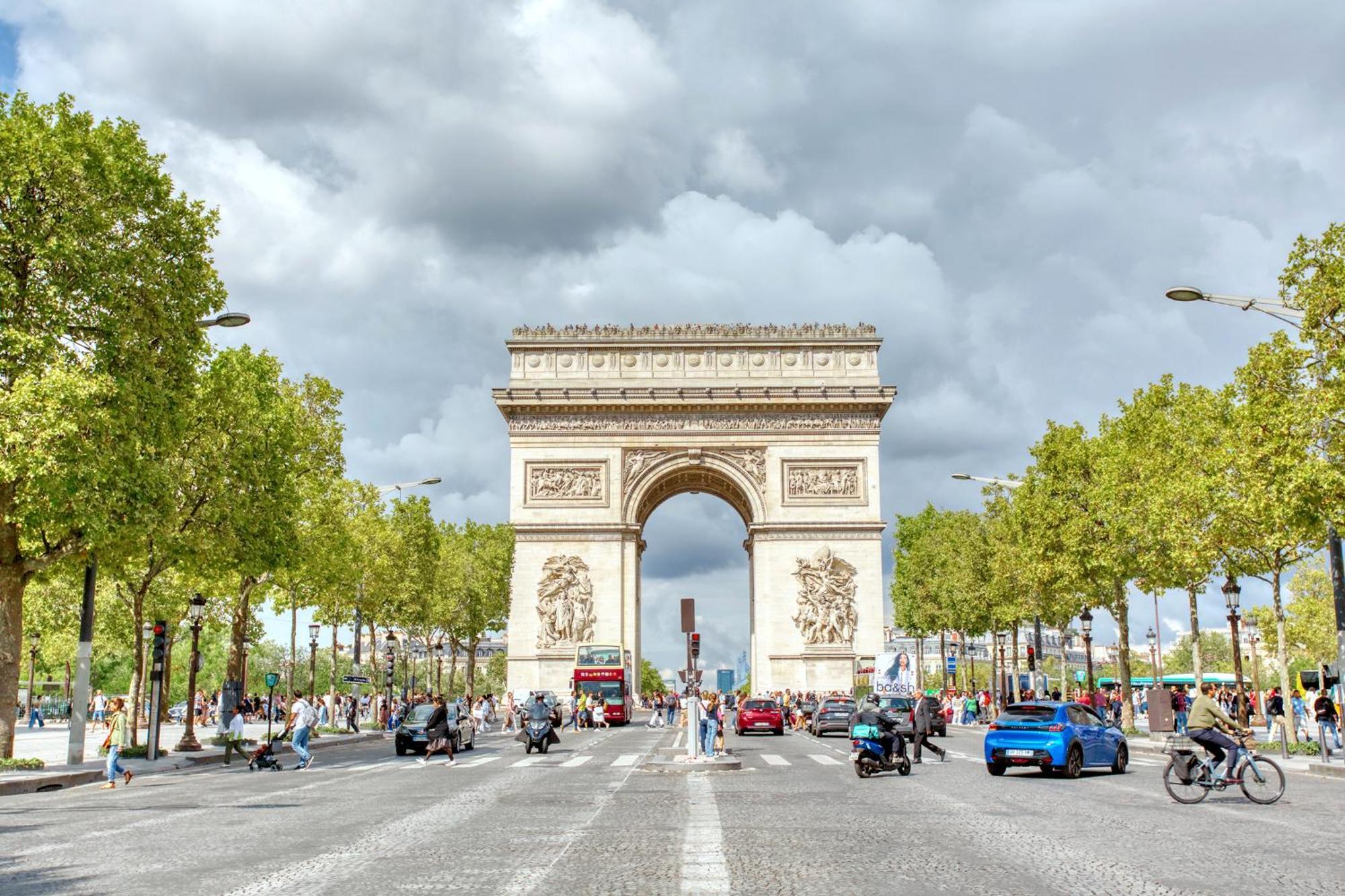Luxueux 200M2 5Ch Champs Elysees A 1Min Perle Rare Париж Екстер'єр фото