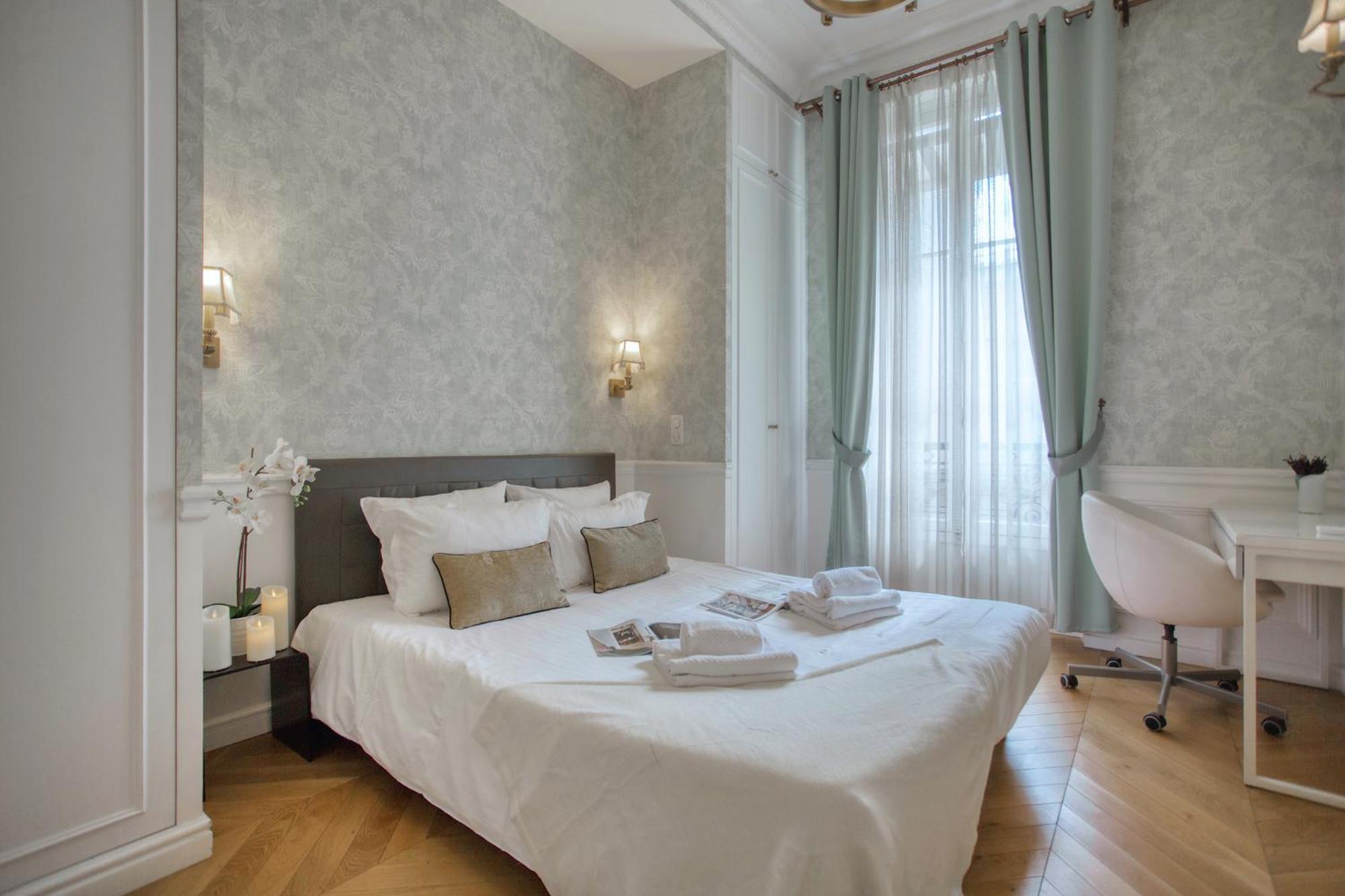 Luxueux 200M2 5Ch Champs Elysees A 1Min Perle Rare Париж Екстер'єр фото