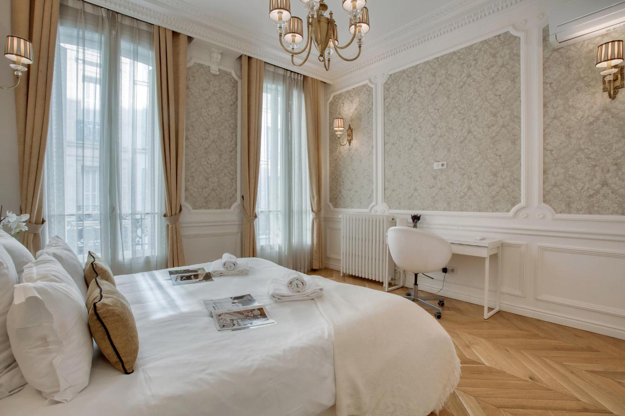 Luxueux 200M2 5Ch Champs Elysees A 1Min Perle Rare Париж Екстер'єр фото